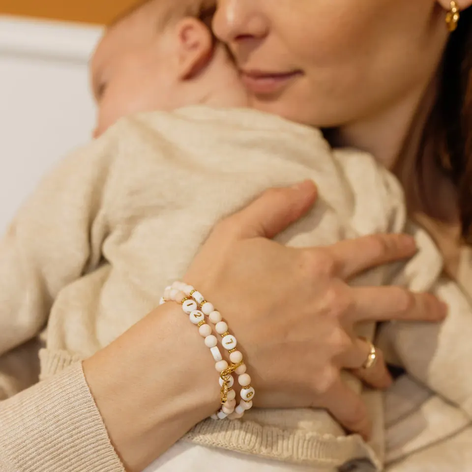 Photo : Bracelet d'allaitement perles de quartz · Atelier Thamaïs